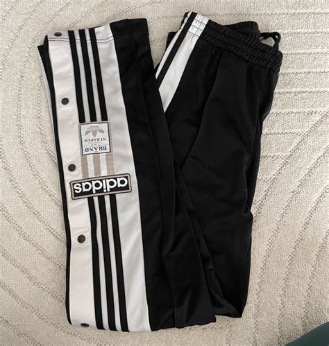 adidas knopf hose herren|Adidas Hose: 90er Knöpfe – Die Kult Jogginghose mit Knopfleiste .